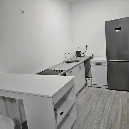 Stan Na Dan Djogic Apartamento